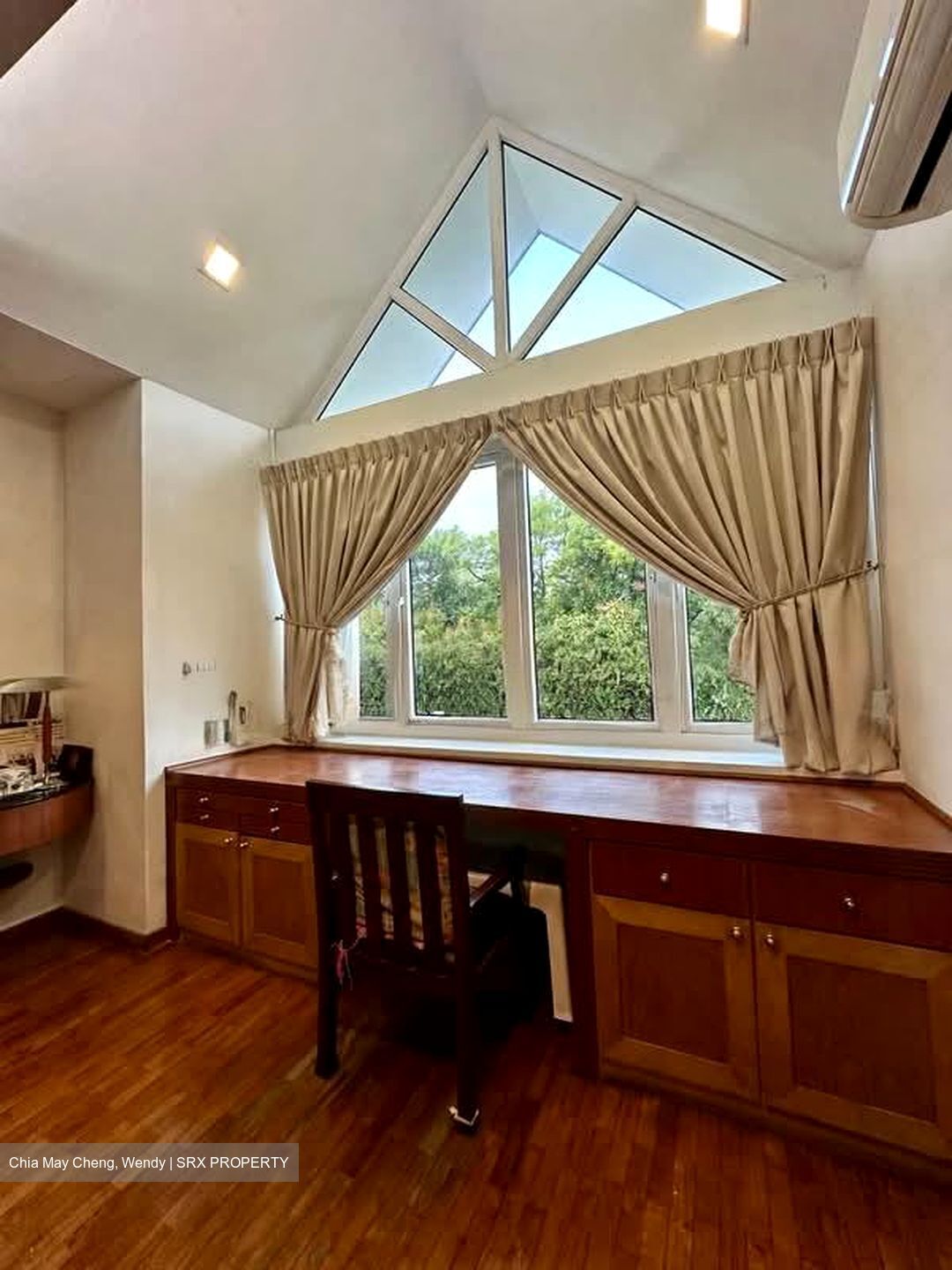 Eng Kong Drive (D21), Terrace #597709301